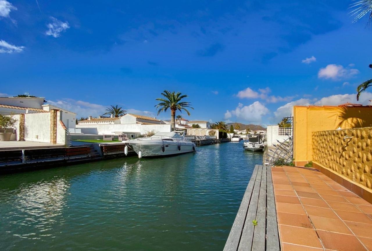 Ampuriahome Villa Hosting 15, Pool & Mooring Empuriabrava Eksteriør bilde
